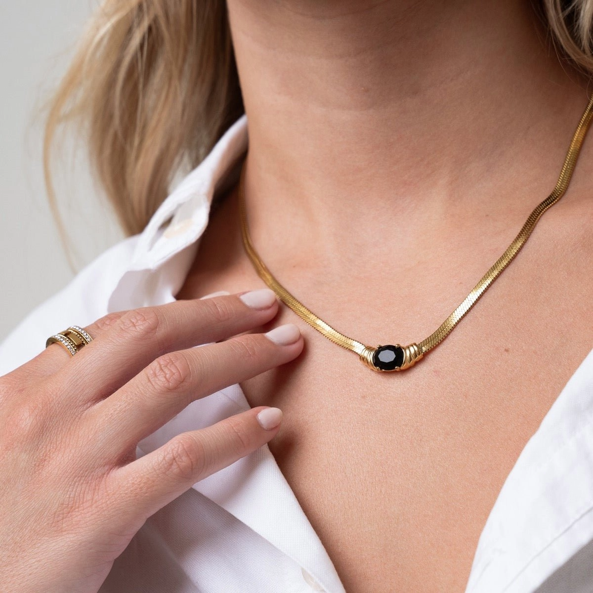 Colar Malha Ônix Eclipse Banhado em Ouro 18K