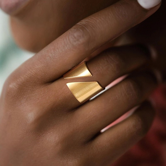 Anel Aurora Banhado em Ouro 18K