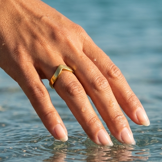 Anel Astra Banhado em Ouro 18K